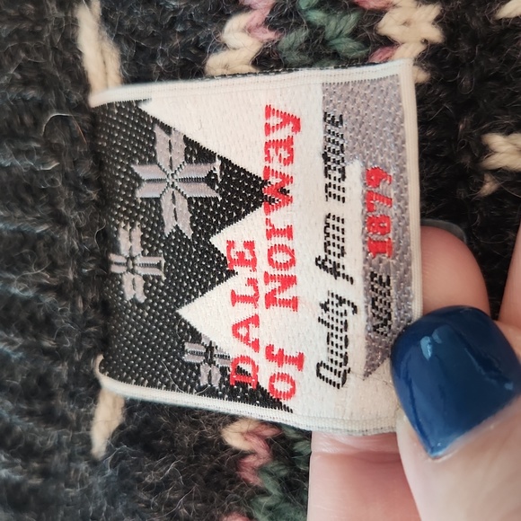Dale of Norway snowflake and deer print wool ski sweater size XXL! - Picture 3 of 11
